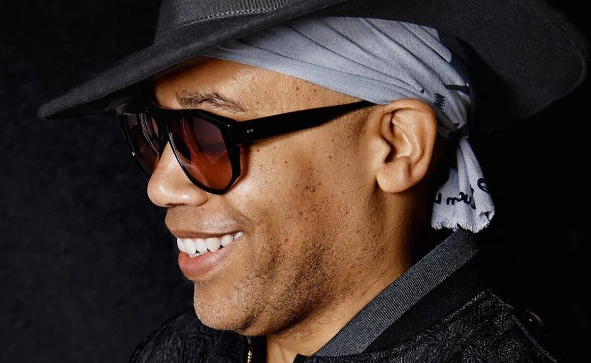 Press portrait of Carl Craig