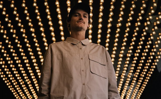 Promo portrait of Innellea from the artist page on Insomniac